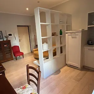 Dng House - Vatican 80 Square Appartamento