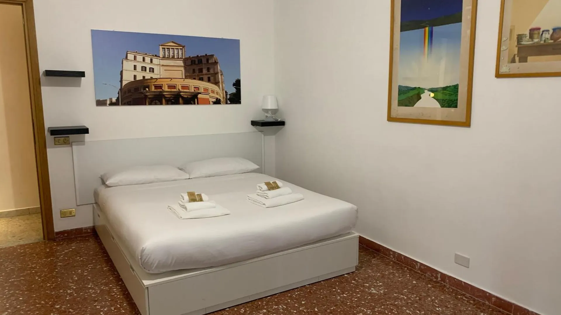 Valerie House Garbatella contacts